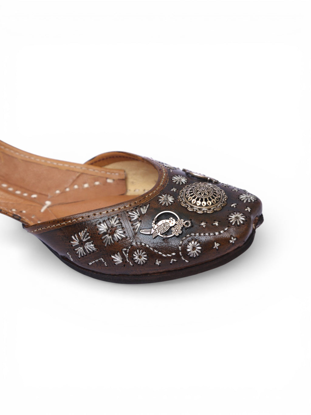 Metal work Bird Design in Leather Jutti