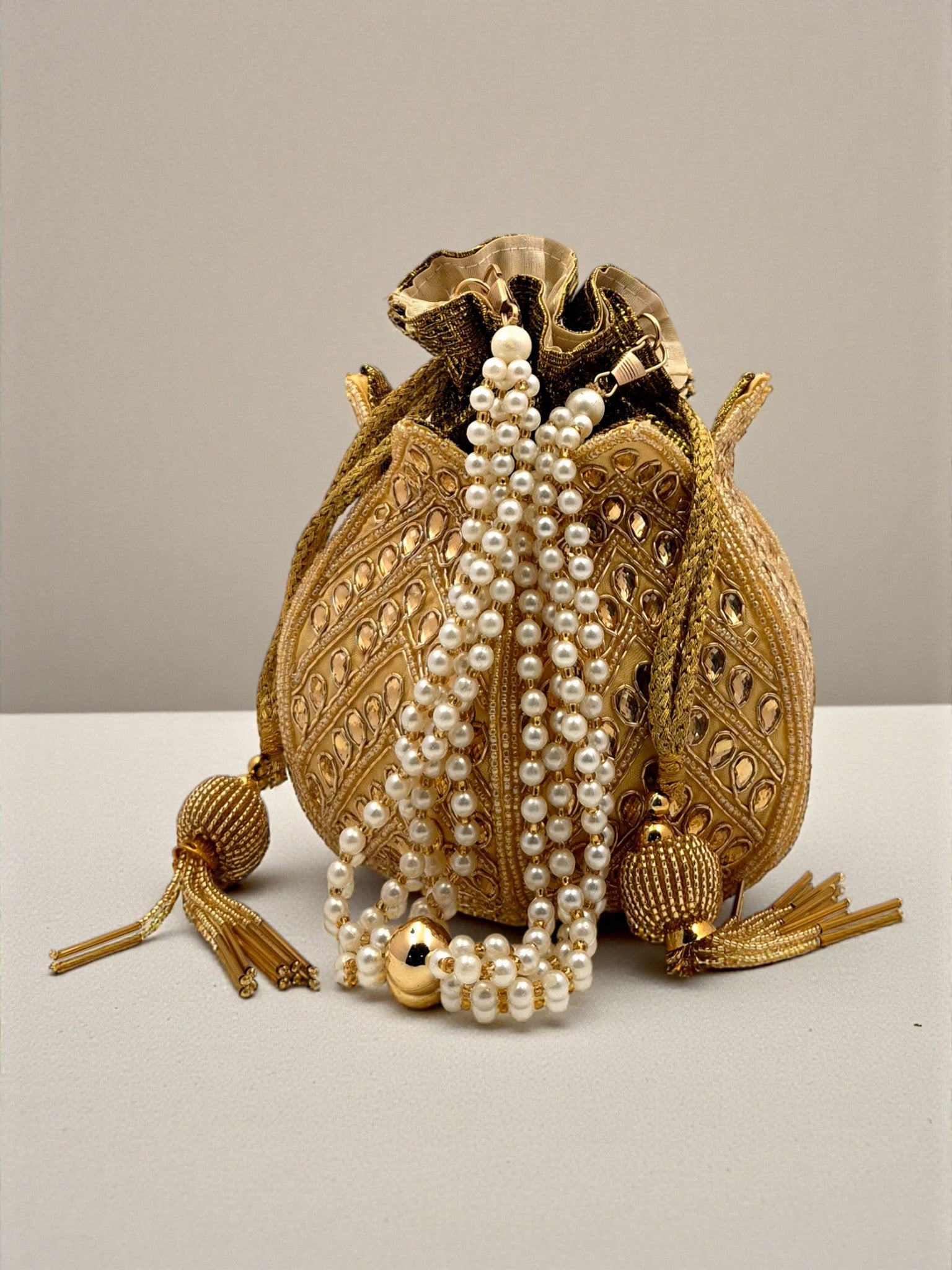Sunehri Pearl Potli Pearl Chain