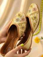 Basant Bloom Jutti