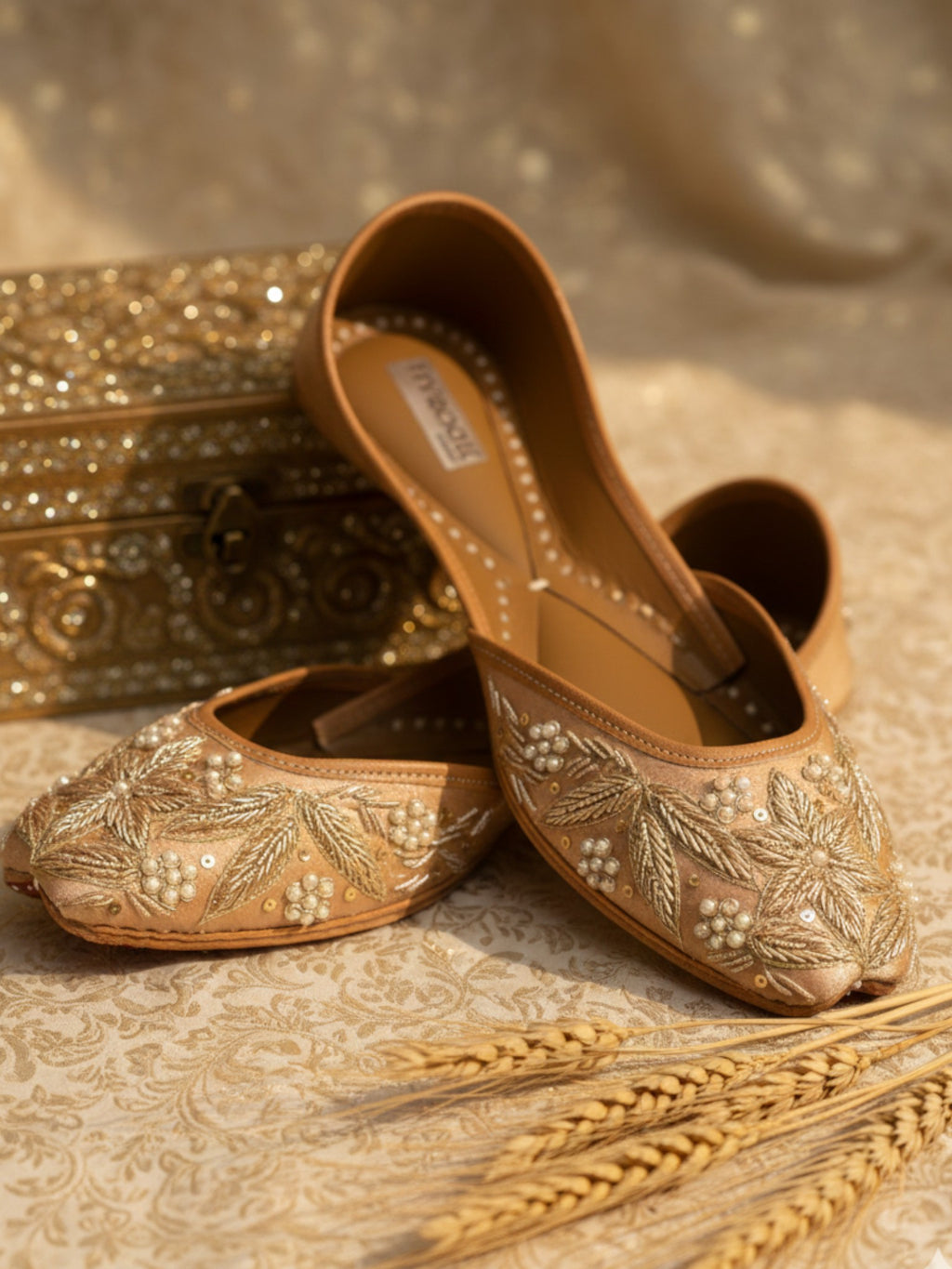 Handcrafted Shahi Jutti