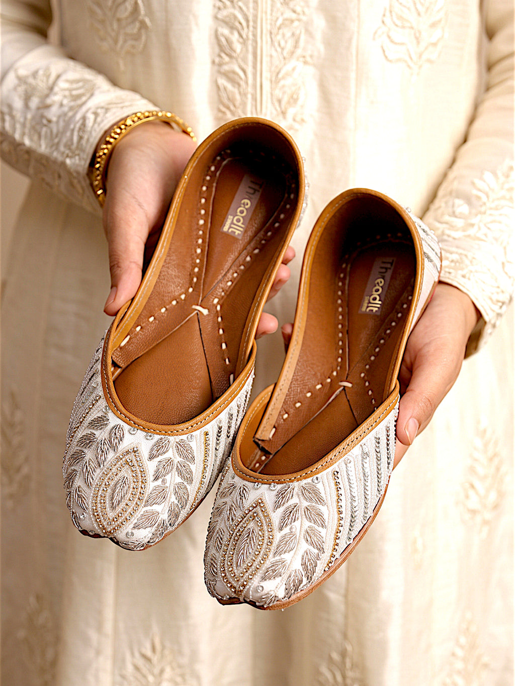 Ivory Virasat Jutti