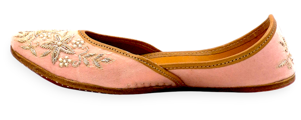 Light pink base velvet jutti