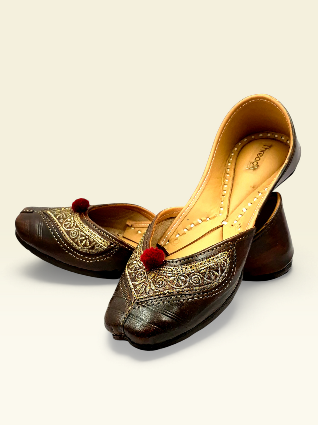 Traditional Heritage Jutti (Crimson Pop)