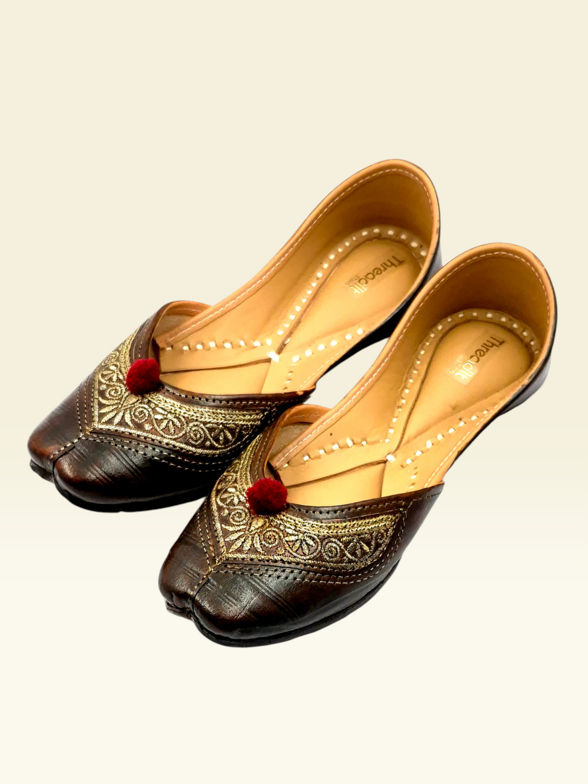 Traditional Heritage Jutti (Crimson Pop)